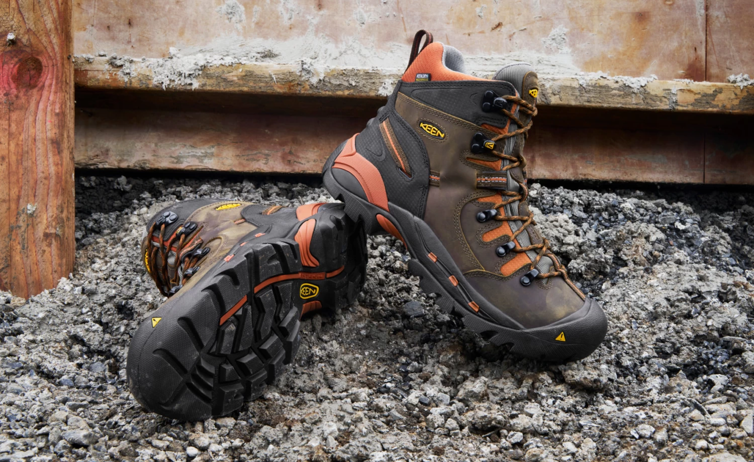 Keen Men's Pittsburgh 6" Waterproof Boot (Soft Toe) | Cascade Brown/Bombay Brown - Image 5