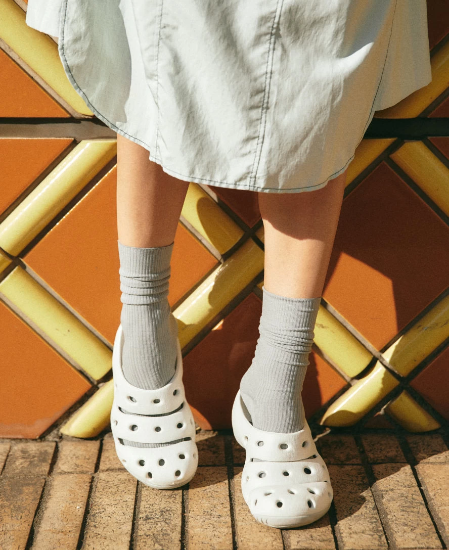 Keen Women's Yogui Clog | Safari/Silver Birch - Image 7