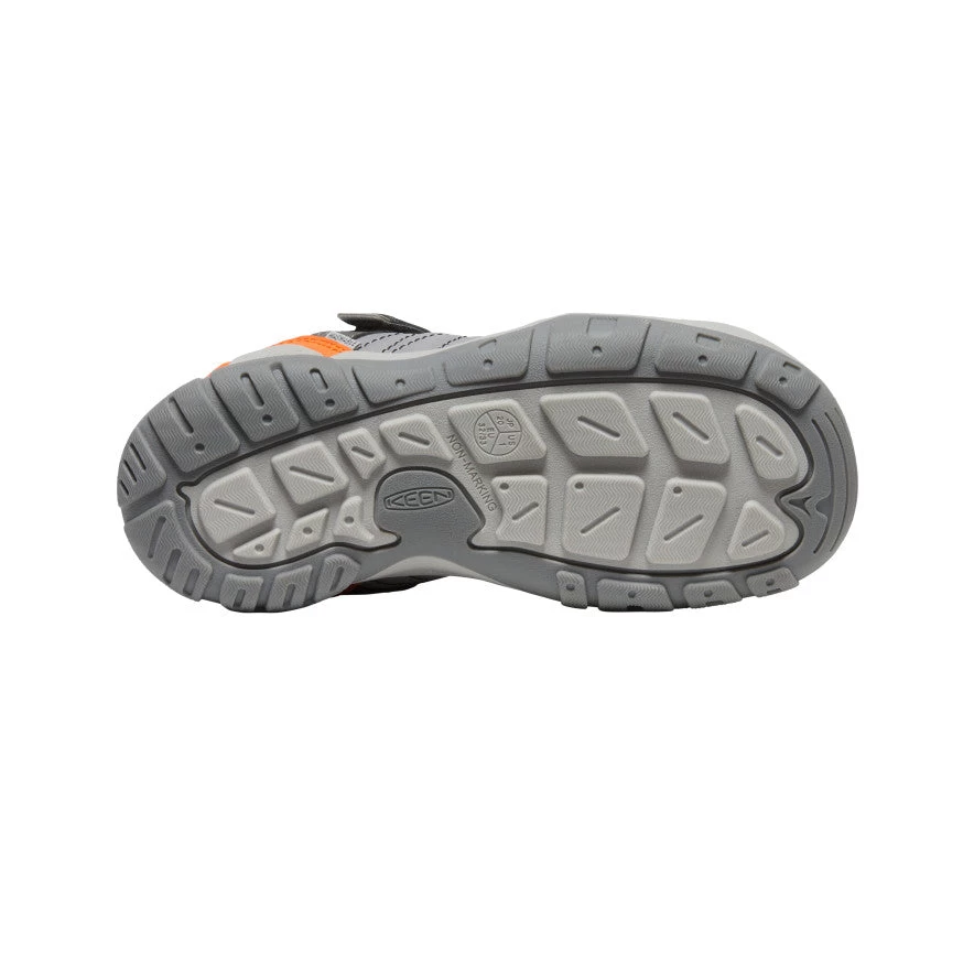 Keen Big Kids' Knotch Peak Sneaker | Magnet/Safety Orange - Image 4